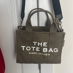 Marc Jacobs mini tote bag